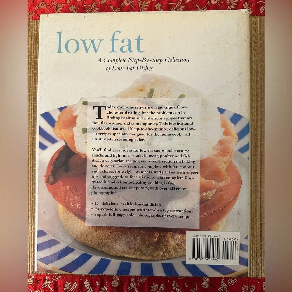 What's Cooking Low Fat Cookbook by Kathryn Hawkins 1998